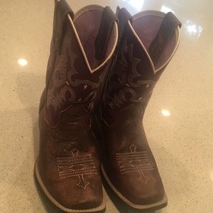 Kids Ariat Cowboy boots size 2.5